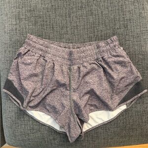 Lululemon Hotty Hot 2.5 Shorts